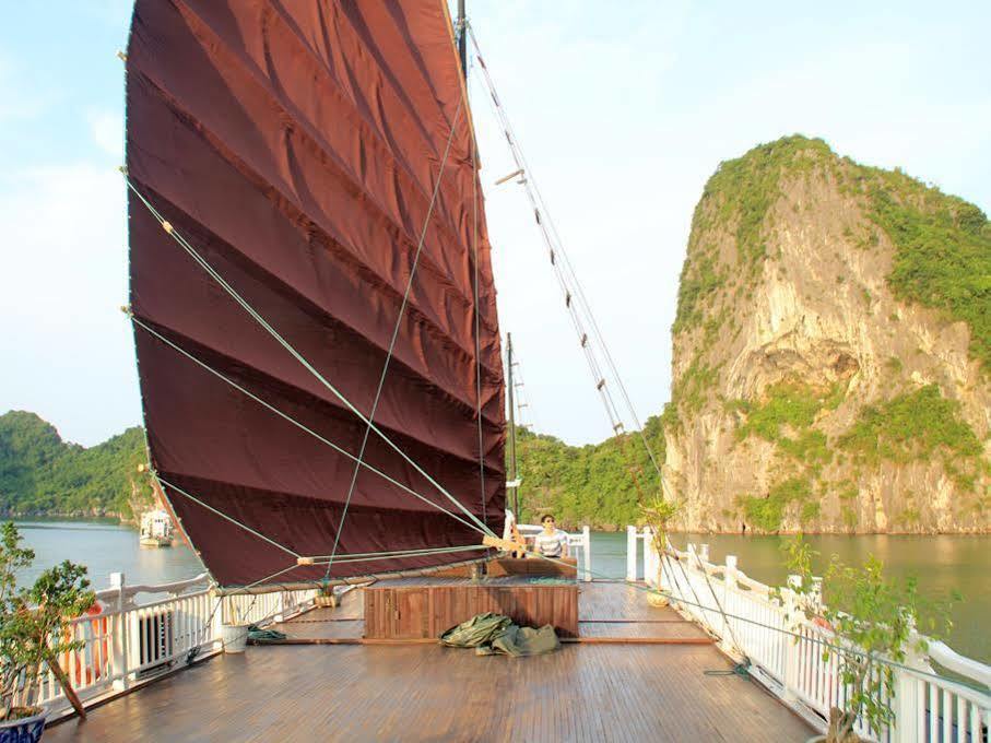 Halong Legacy Cruise Hotel Ha Long Buitenkant foto
